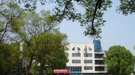 泸州医学院校园图片_大学图片7