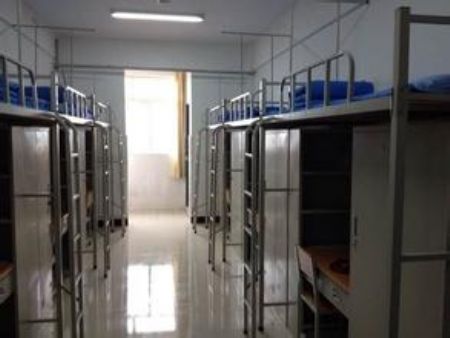 咸阳师范学院宿舍图片_寝室图片13