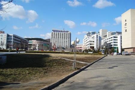 山东工商学院校园图片_校园图片2