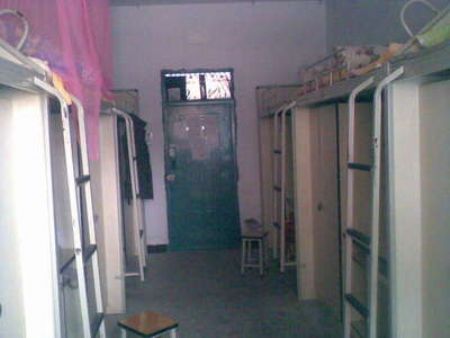 南充职业技术学院宿舍图片_寝室图片8