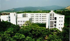 填报问题:江西青年职业学院是公办还是民办专科？