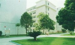 右江民族医学院有哪些二本文科专业？