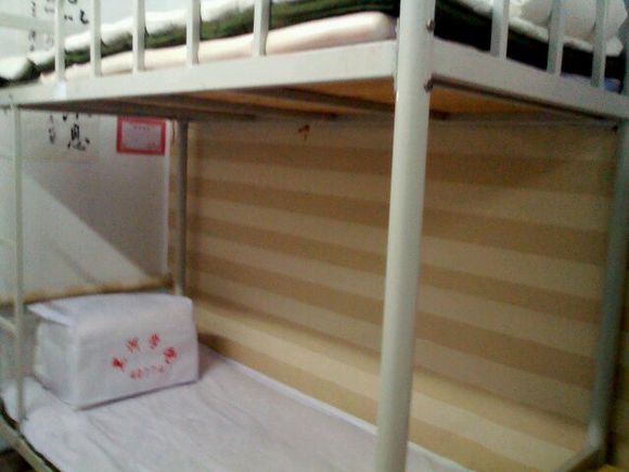 黑河学院宿舍图片_寝室图片20