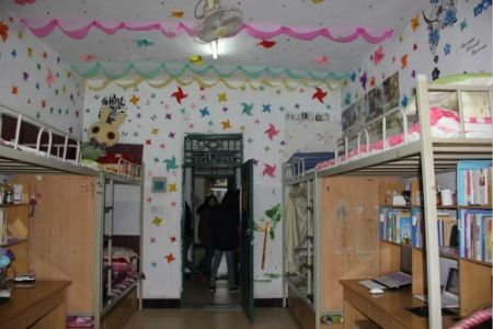 重庆三峡职业学院宿舍图片_寝室图片12