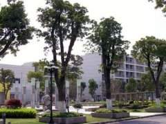 2015上海有哪些外语专科学校？_哪所上海外语大专好？