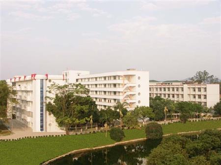 广西农业职业技术学院校园图片