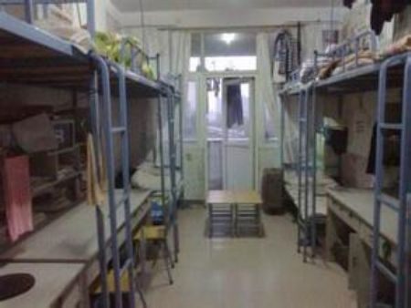 中州大学宿舍图片_寝室图片11