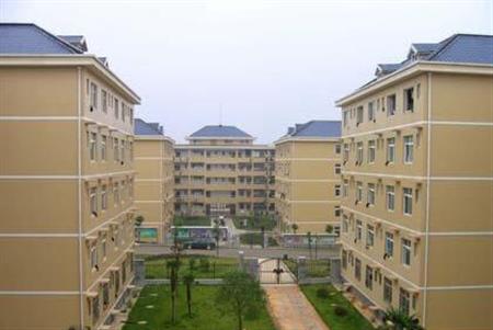 岳阳职业技术学院校园图片_大学图片3