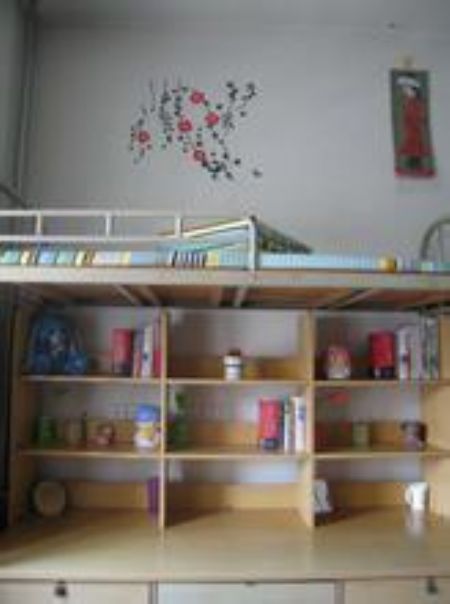 济宁学院宿舍图片_寝室图片12