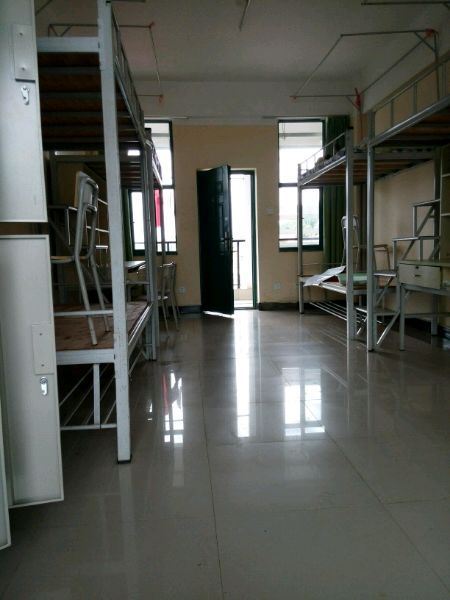 普洱学院宿舍图片_寝室图片13