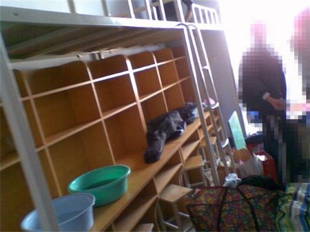 河南建筑职业技术学院宿舍图片_寝室图片8